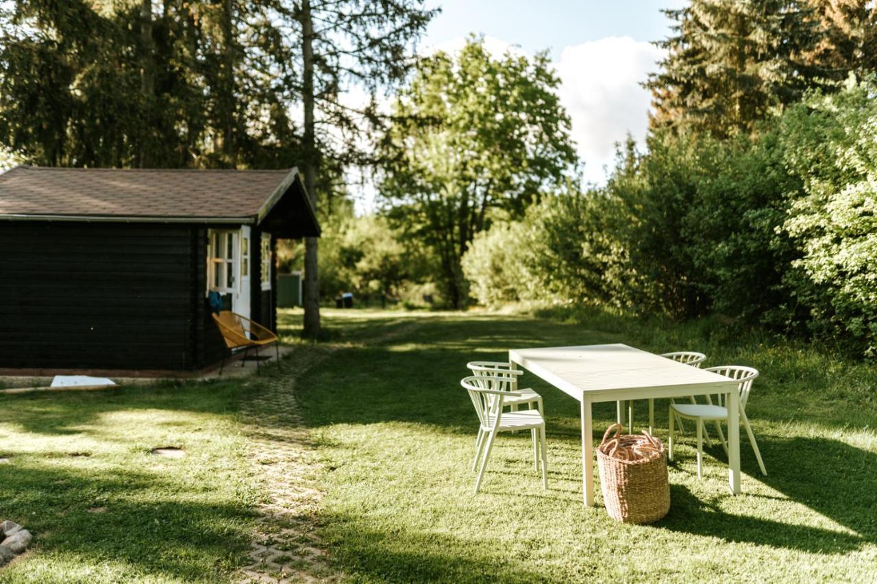 Wunderschoenes Chalet Mit Gaestehaus In Der Natur Mit Fass-Sauna Sangerhausen Exterior photo